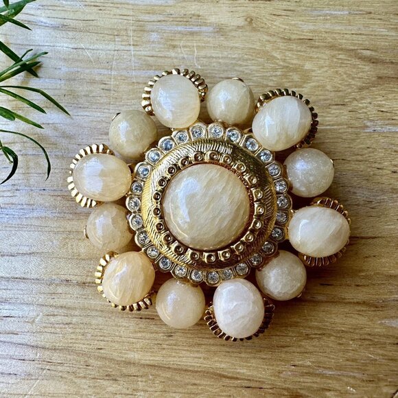 VTG St John Statement Flower Brooch Honey Onyx Rhinestones Gold Tone Classic 2" - Picture 10 of 10